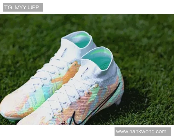 提升运动表现的秘密武器足球护膝Nike助你轻松应对激烈比赛